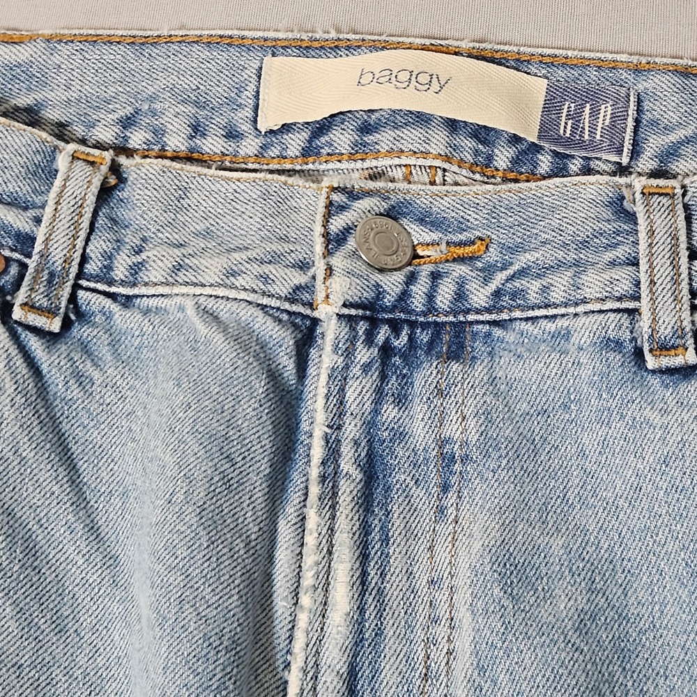 VTG Gap Baggy Jeans 90s Mens 36x30 Light Wash Denim Relaxed Baggy Frayed Hem